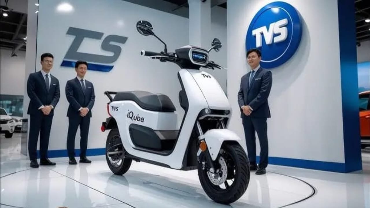 TVS iQube Electric Scooty – 3.4kWh Battery, 540km Range, 82km/h Top Speed & Smart Connectivity Features at Just ₹55,000!
